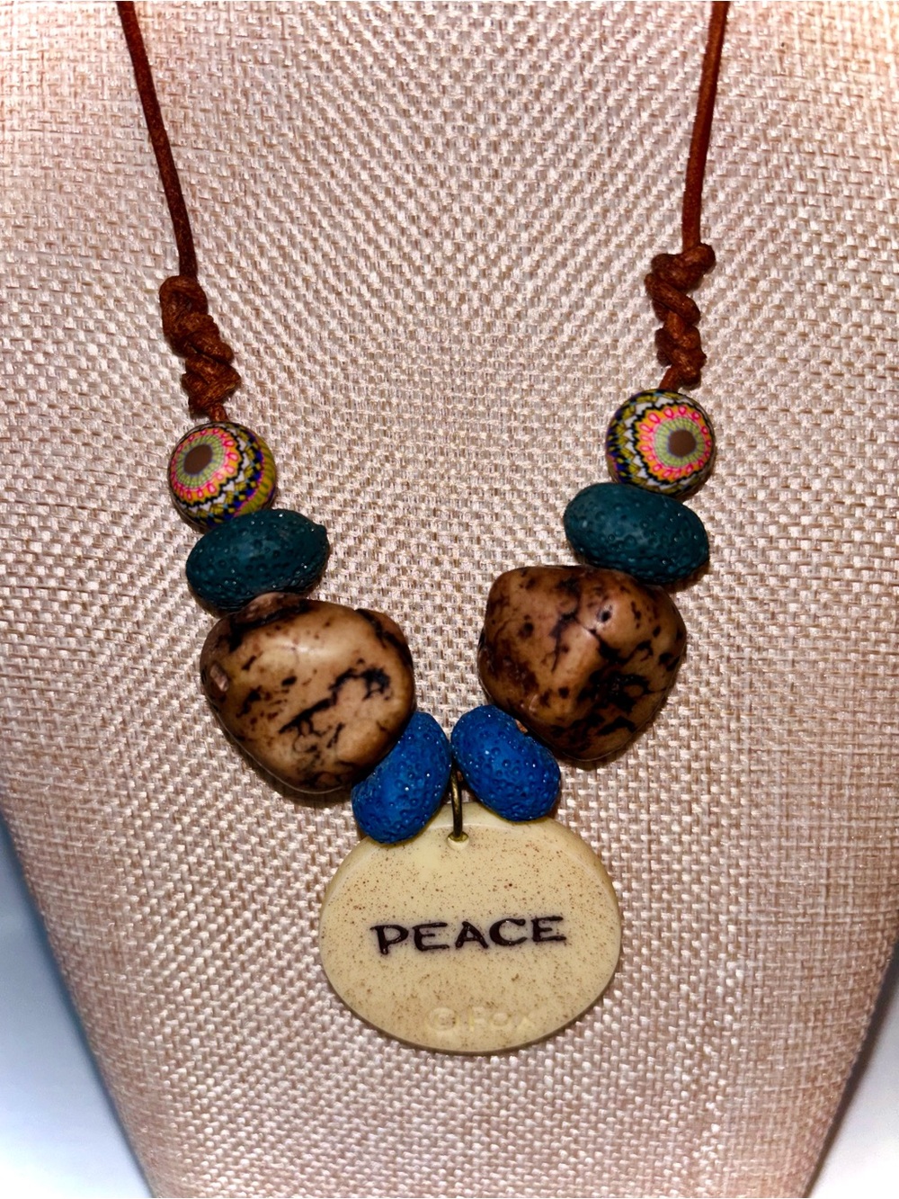 Hand Crafted Tribal Necklace Earthy Style - Picture 7 of 8